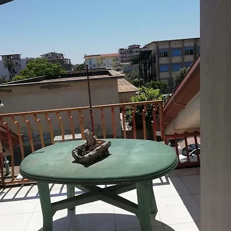 Apartment Mansarda Finemente Arredata 400 Mt Dal Mare
