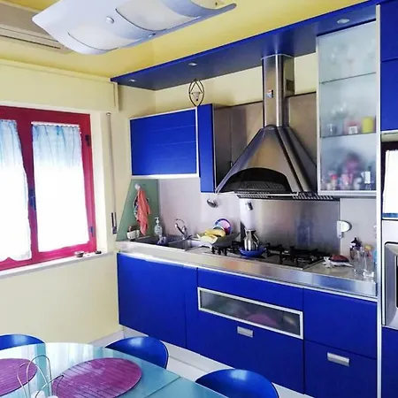 Mansarda Finemente Arredata 400 Mt Dal Mare *